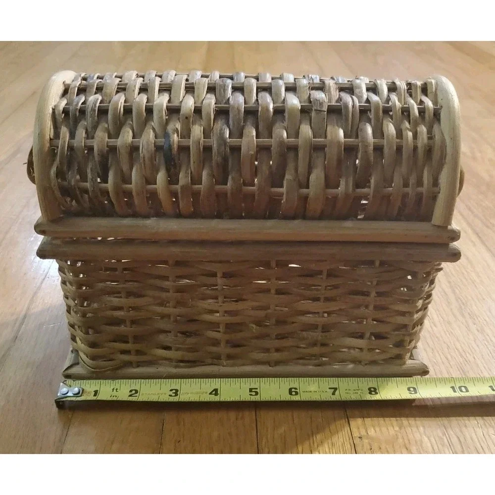 Vintage Wicker Rattan Small Trunk Style Storage Box Cottagecore Boho